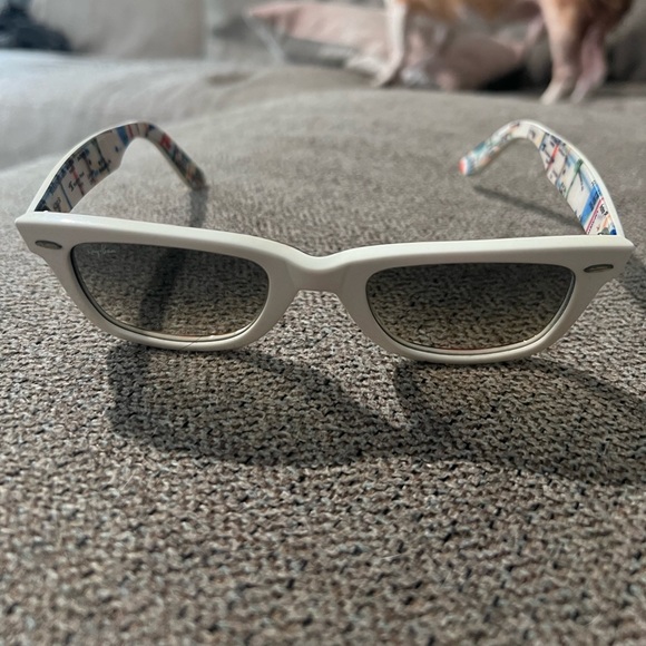 Ray-Ban Rare Prints Special Series- Wayfarer Subway edition - Picture 3 of 5